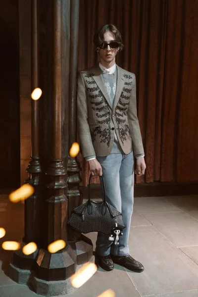 Look 21
